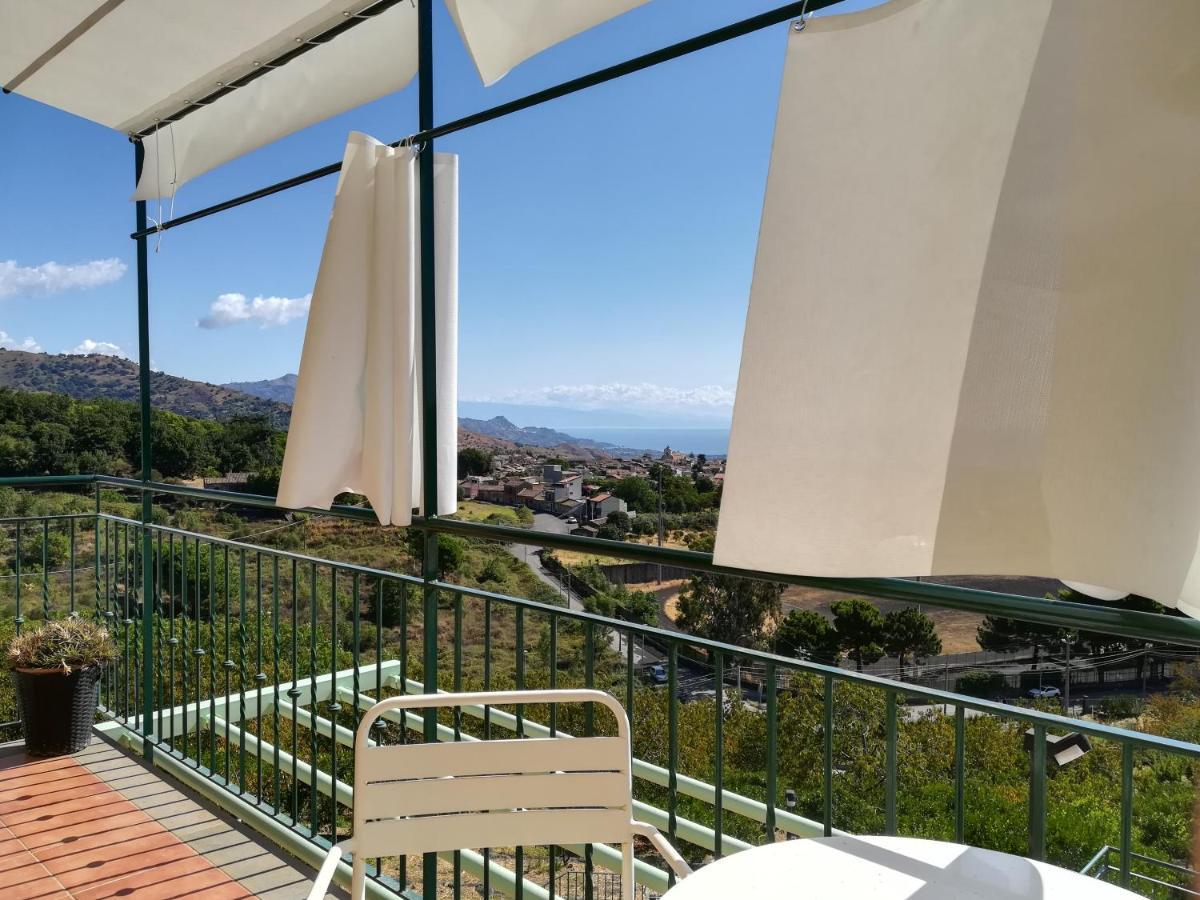 Villa Capogrecale - Piscina Riscaldata Piedimonte Etneo Eksteriør billede