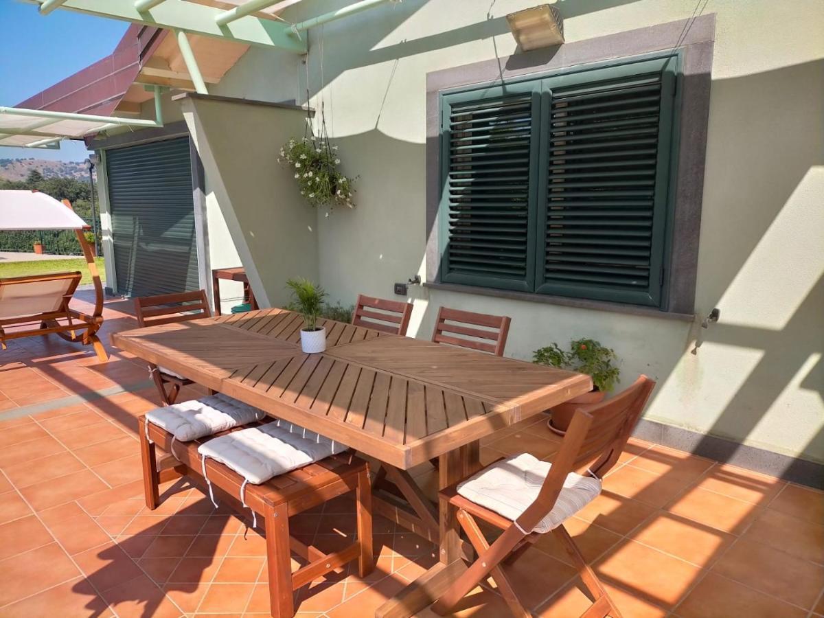 Villa Capogrecale - Piscina Riscaldata Piedimonte Etneo Eksteriør billede