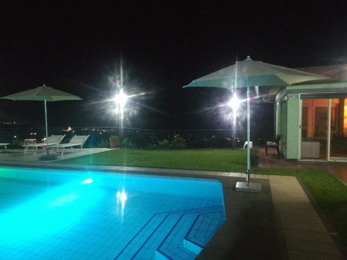 Villa Capogrecale - Piscina Riscaldata Piedimonte Etneo Eksteriør billede