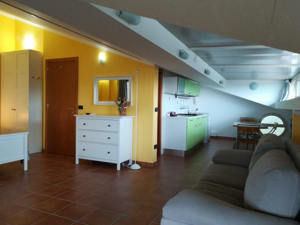 Villa Capogrecale - Piscina Riscaldata Piedimonte Etneo Eksteriør billede
